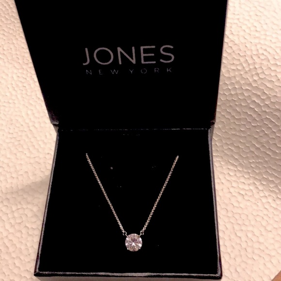 Jones New York NIB Elizabeth Cubic Zirconia Necklace - Never Used - Brand new - Picture 2 of 3